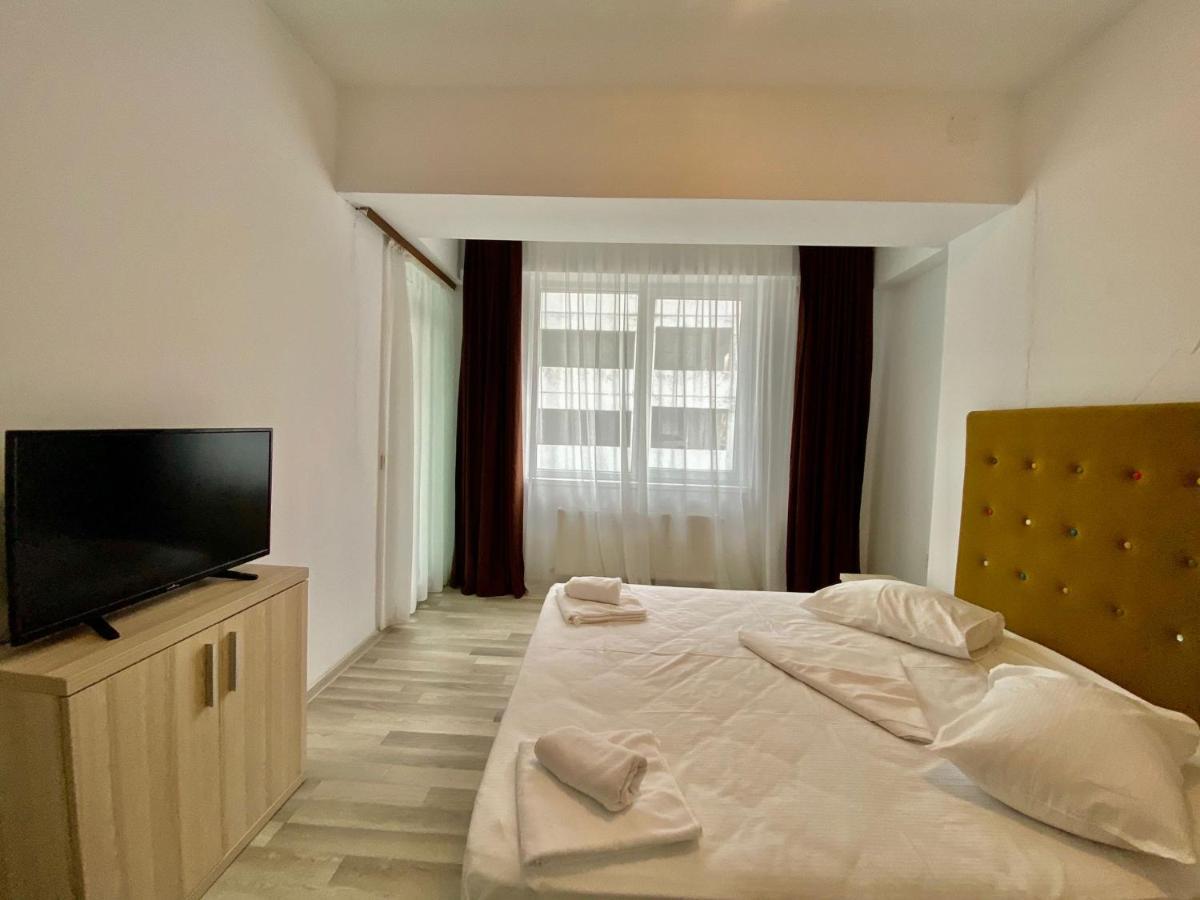 Catalina Summerland Apartaments Mamaia Nord Exterior photo
