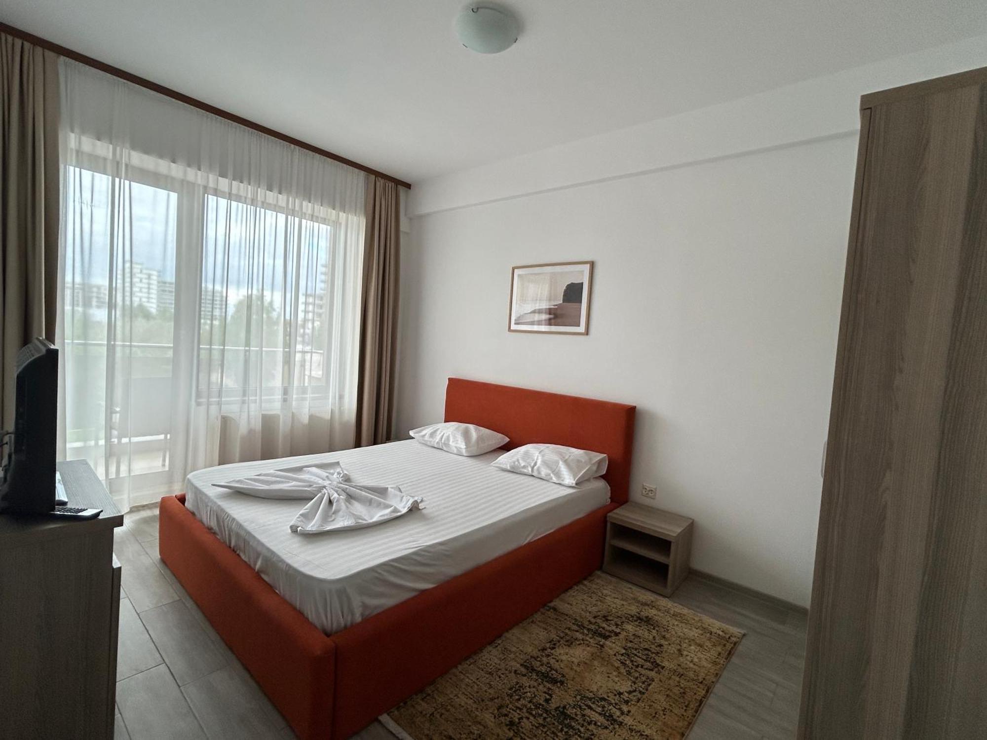 Catalina Summerland Apartaments Mamaia Nord Exterior photo